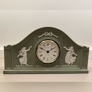 NWT Wedgewood Jasperware mantle clock in green